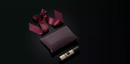 GHD - Coffret Noël Cherry Chic - Trousse de coiffage - Accessoires cheveux - Bordeaux